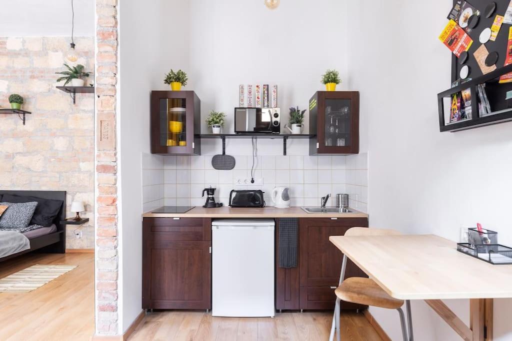 Vintage Style Cozy Downtown Apartment. Budapest Exterior photo